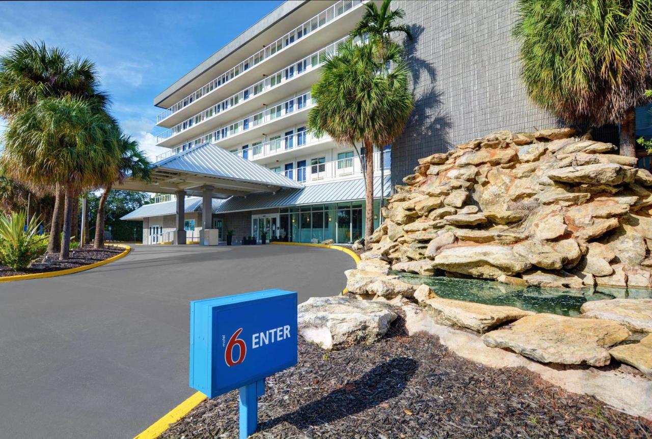 Motel 6-Cutler Bay, Fl מראה חיצוני תמונה