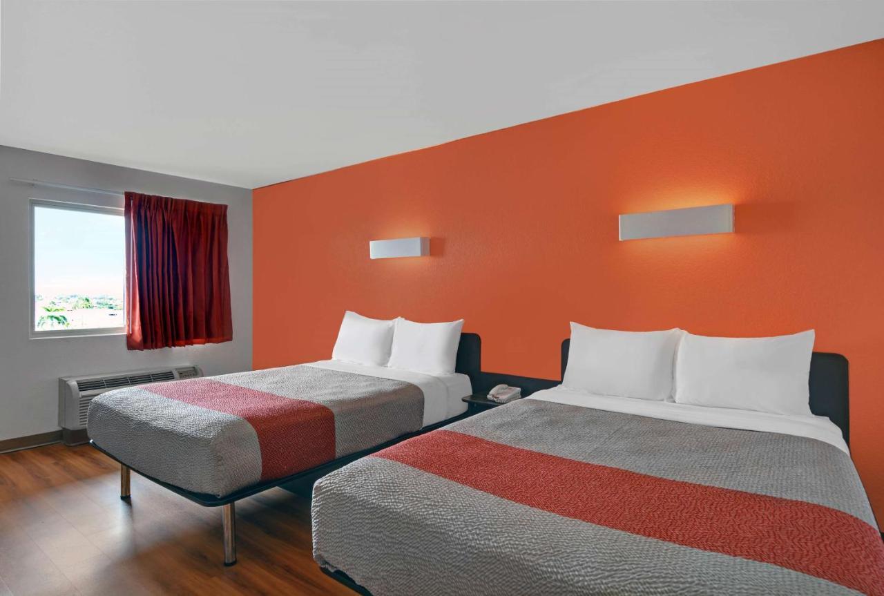 Motel 6-Cutler Bay, Fl מראה חיצוני תמונה
