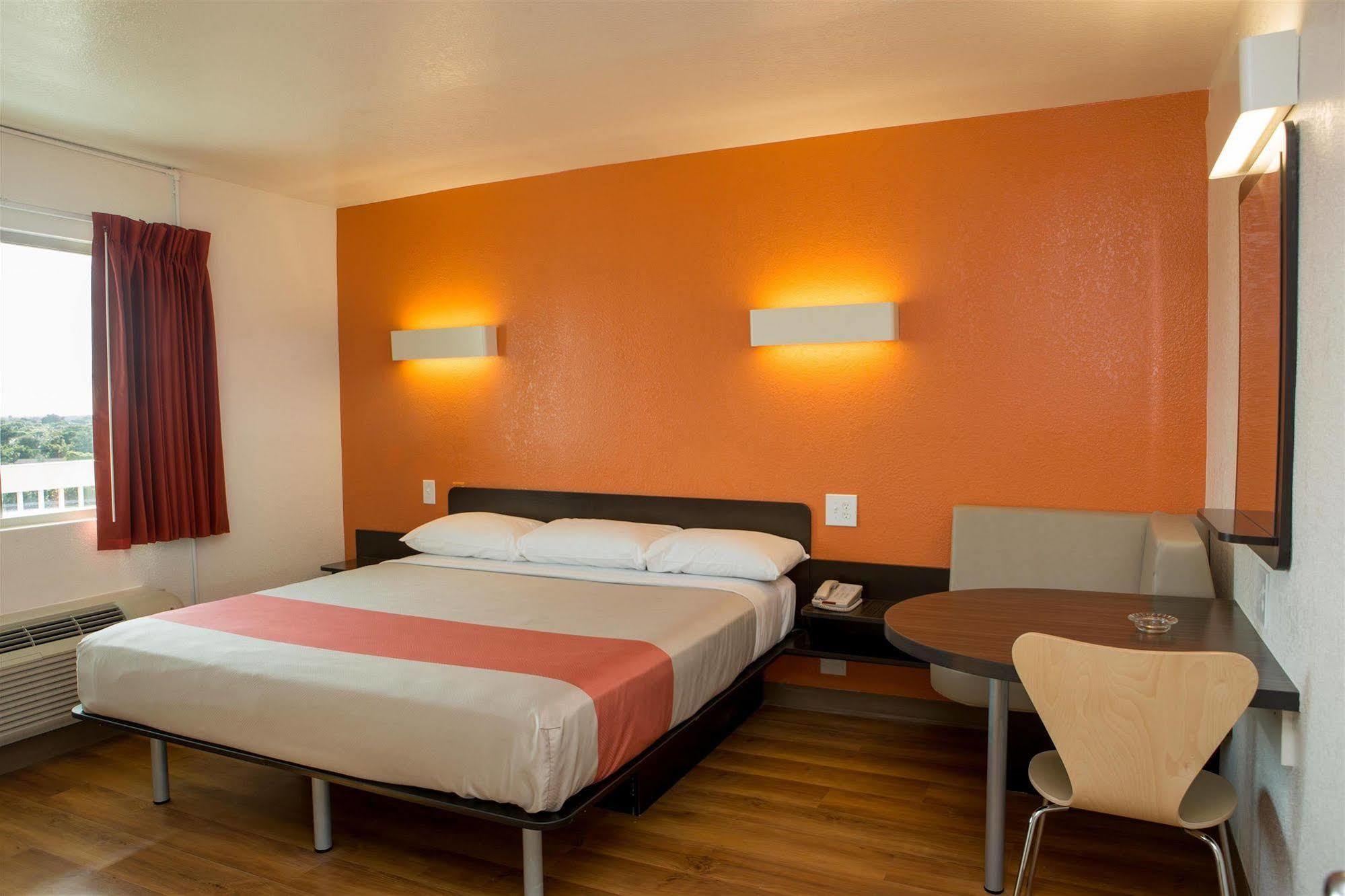 Motel 6-Cutler Bay, Fl מראה חיצוני תמונה